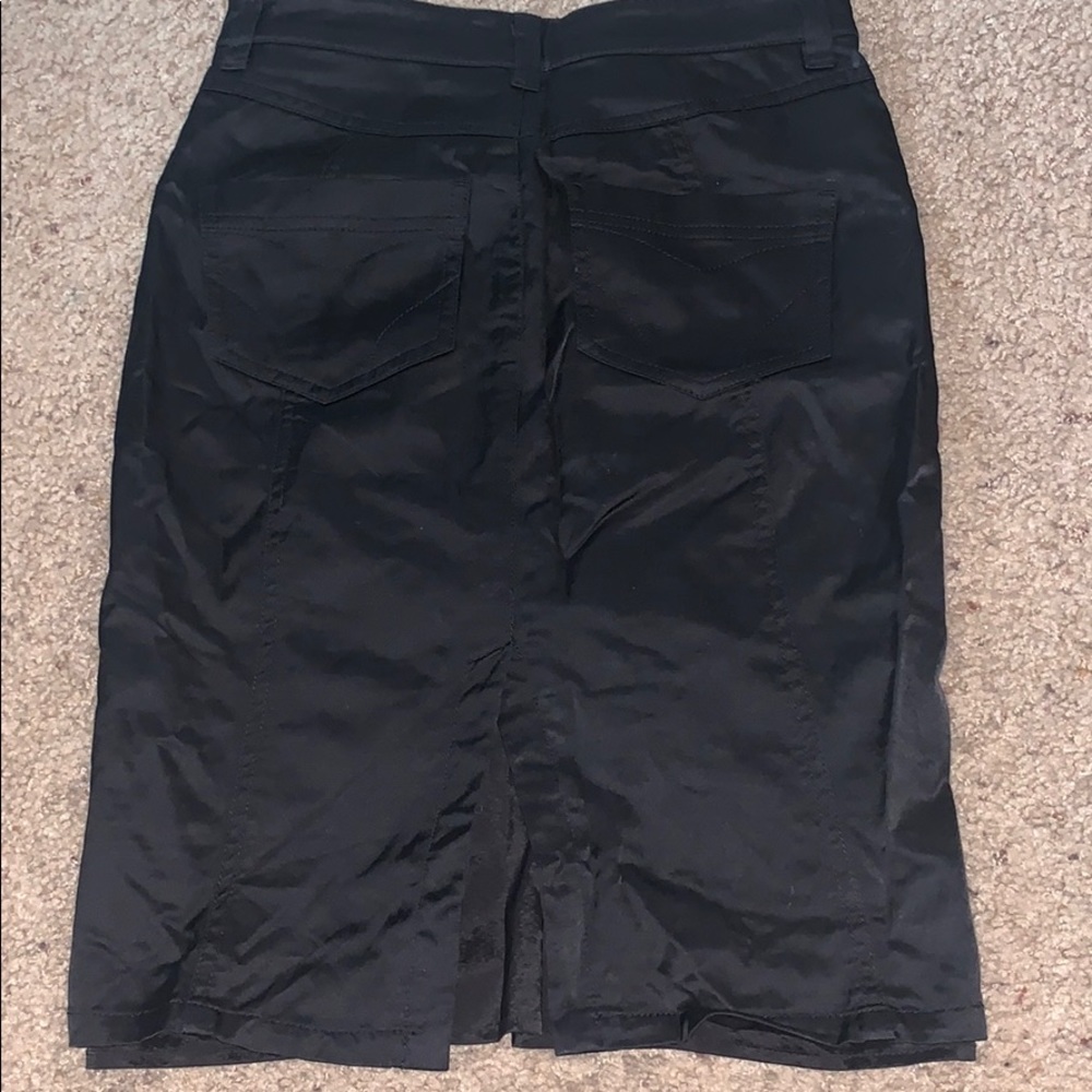 Bebe pencil skirt - Picture 2 of 11